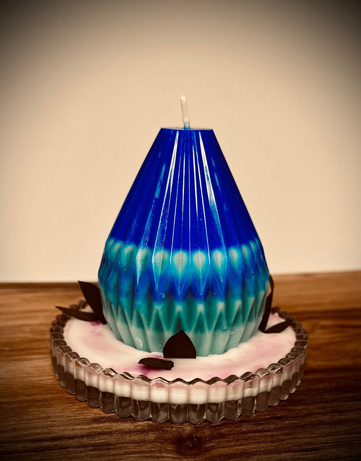 Dekorierte Kerze blau