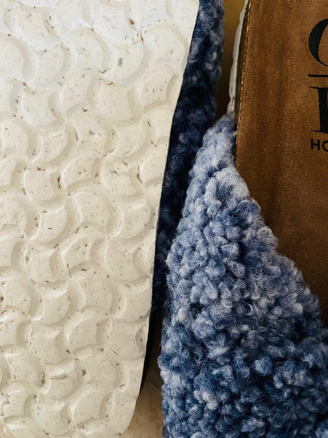 Chaussures de bien-être écologiques et moelleuses fabriquées à partir de matériaux recyclés