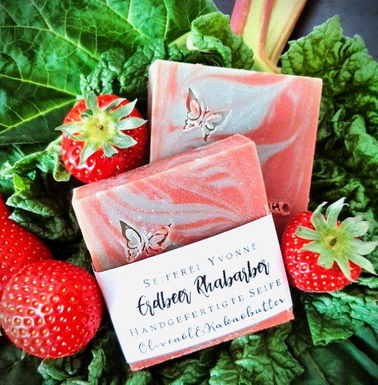Handgesiedete Seife Erdbeer Rhabarber