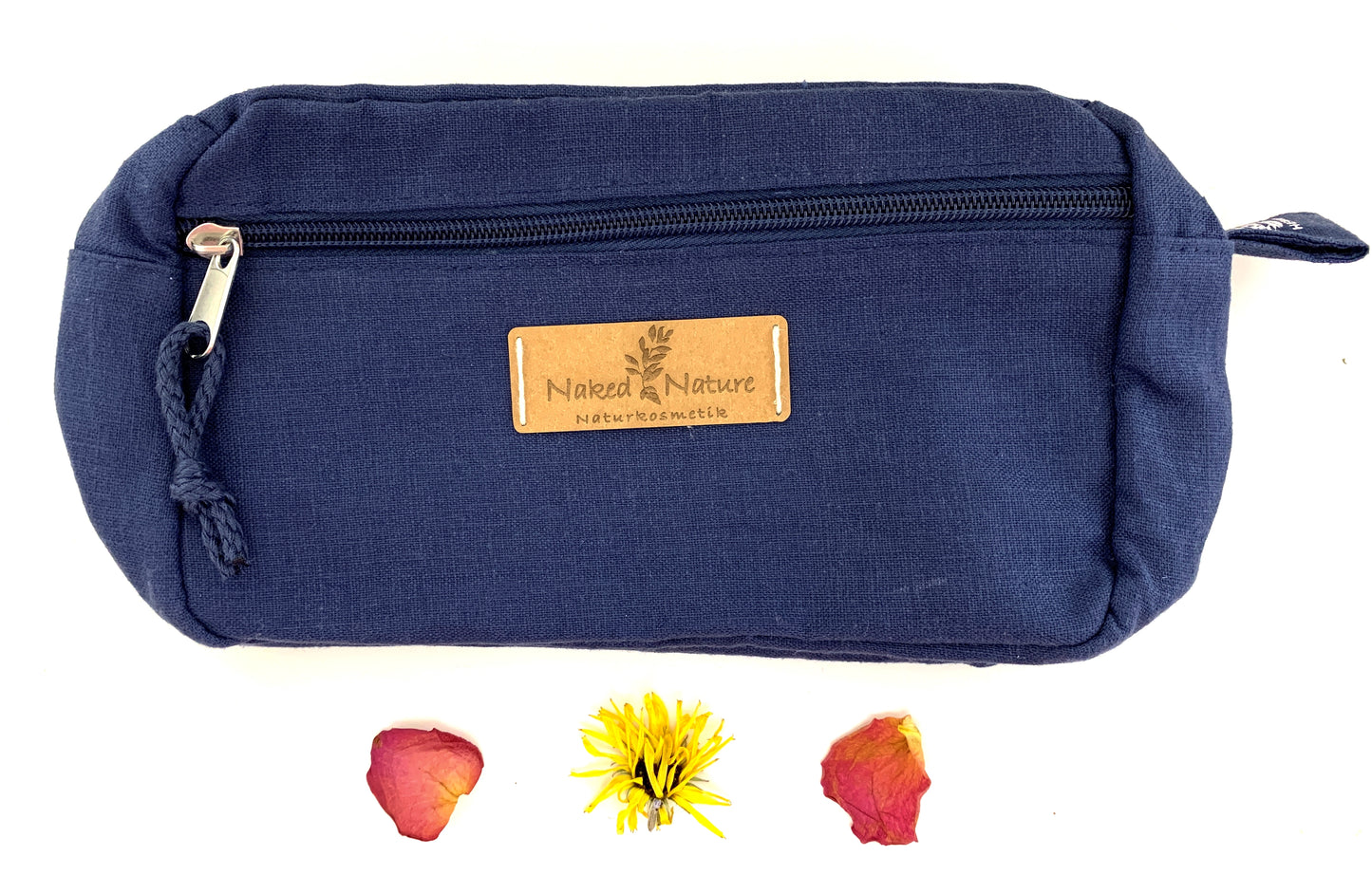 Cosmetic bag made of hemp